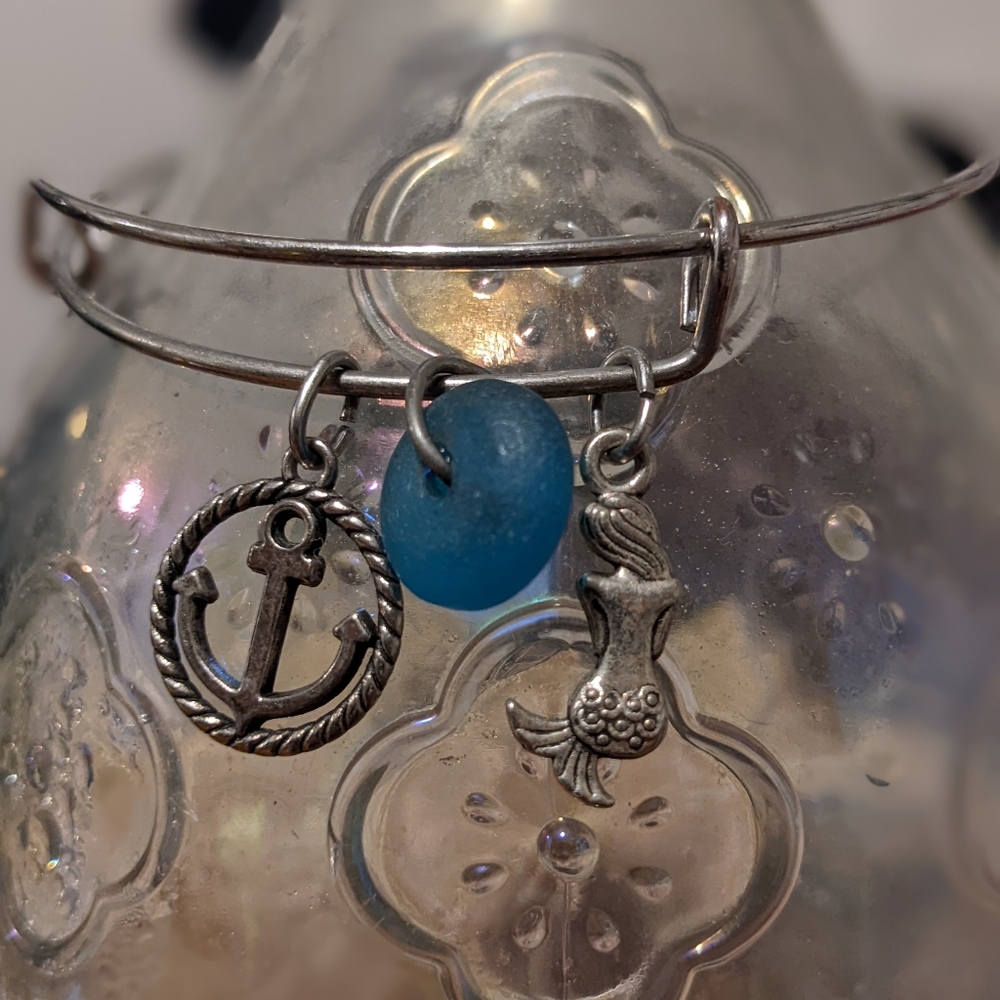 Anchor ⚓ bracelet with charms